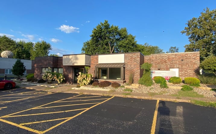 Pictures of Office property located at 2121 1ST Street A, Moline, IL 61265 for sales - image #1