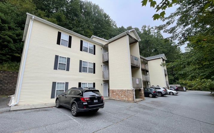Pictures of Multifamily property located at 1794 Poplar Grove Rd, Boone, NC 28607 for sales - image #1