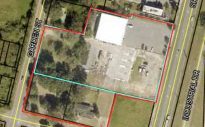 Pictures of Land property located at 1212 N Ferdon Boulevard, Crestview, FL 32536 for sales - image #1