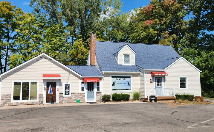 Pictures of Office property located at 5617 W Saginaw Hwy, Grand Ledge, MI 48837 for sales - image #1