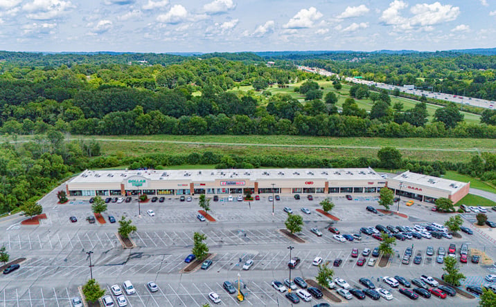 Pictures of Retail property located at 480 Greenway View Dr, Chattanooga, TN 37411 for sales - image #1
