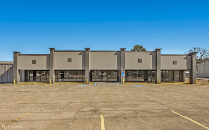 Pictures of Mixed Use, Office, Retail property located at 149 S Elm St, Haughton, LA 71037 for sales - image #1