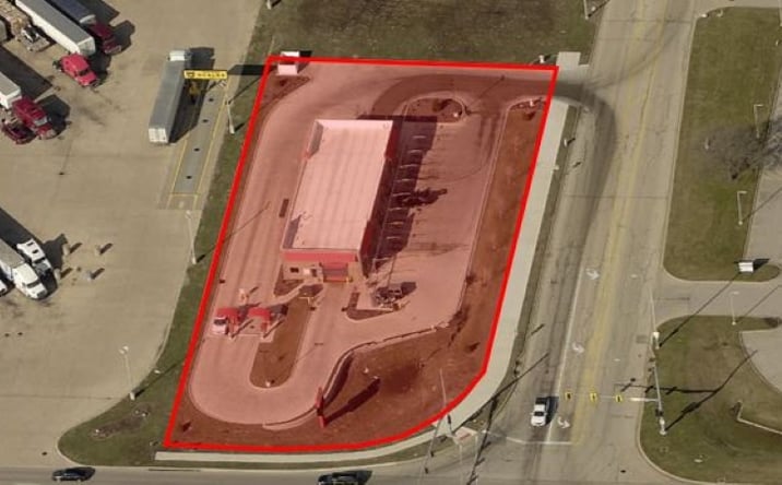 Pictures of Retail, Special Purpose property located at 1821 N Morton Ave, Morton, IL 61550 for sales - image #1