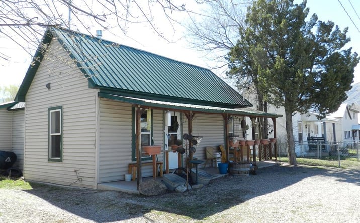 Pictures of Retail property located at 109 Lena St, Salmon, ID 83467 for sales - image #1