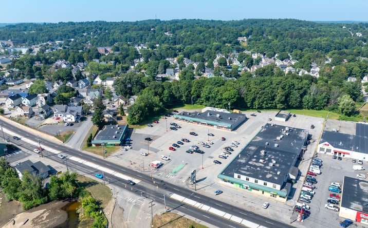 Pictures of Retail property located at 120 Center Street, Auburn, ME 04210-6000 for sales - image #1