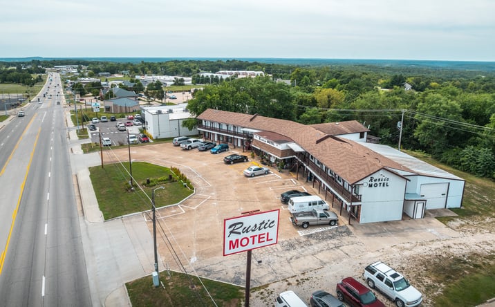 Pictures of Hospitality property located at 812 S Bishop Ave, Rolla, MO 65401 for sales - image #1