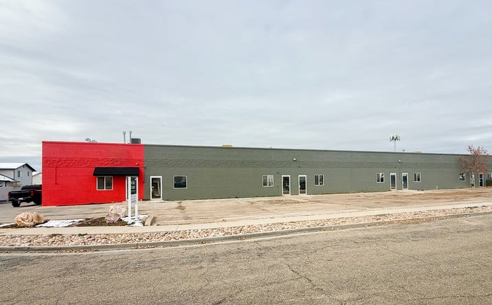 Pictures of Industrial property located at 325 W 1700 S, Clearfield, UT 84015 for sales - image #1
