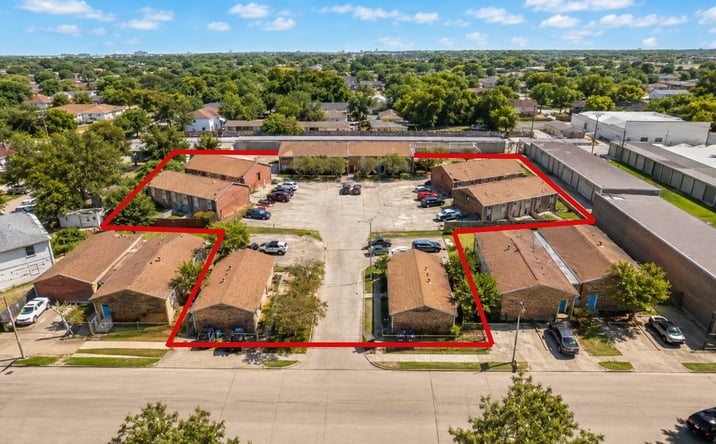Pictures of Multifamily property located at 11930 Lakeland Ct, New Orleans, LA 70128 for sales - image #1