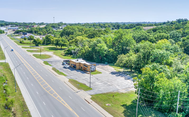 Pictures of Land property located at 914-916 W Dewey Ave, Sapulpa, OK 74066 for sales - image #1