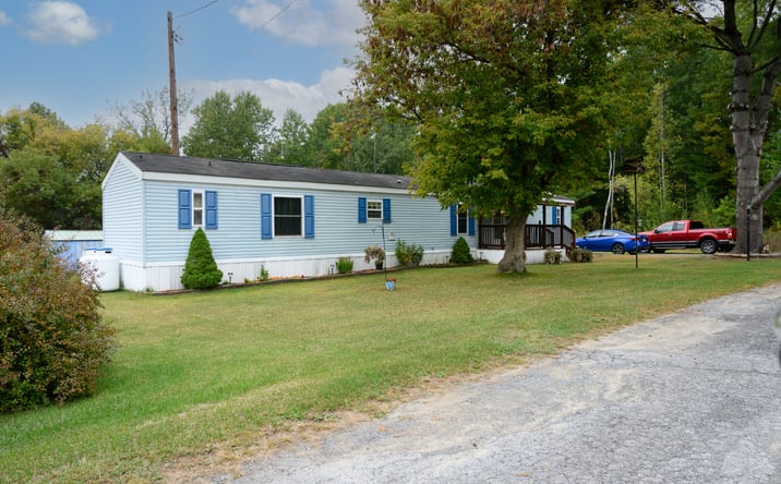 Pictures of Mobile Home Park property located at 53 Banker Rd, Morrisonville, NY 12962 for sales - image #1