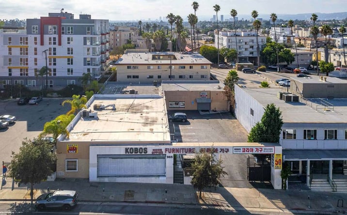 Pictures of Retail, Industrial property located at 963-965 South Western Ave, Los Angeles, CA 90016 for sales - image #1