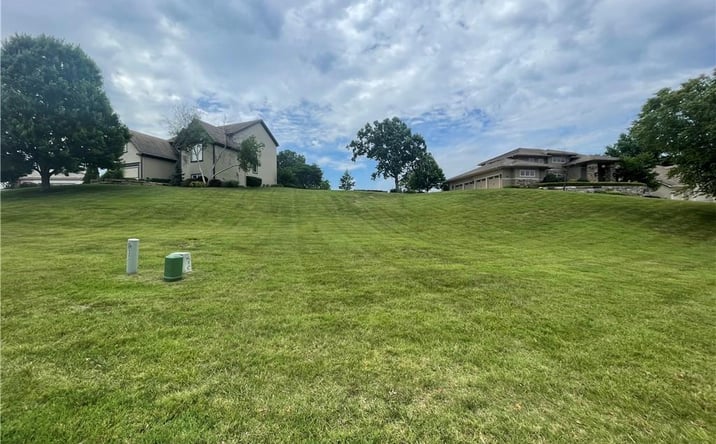 Pictures of Land, Multifamily property located at 6532 Claret Street, Parkville, MO 64152 for sales - image #1
