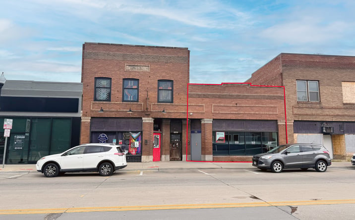 Pictures of Office, Retail property located at 5916 Maple Street, Omaha, NE 68104 for sales - image #1
