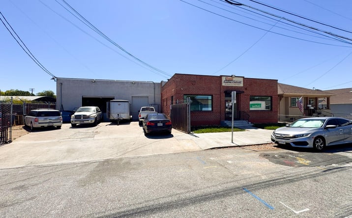 Pictures of Industrial property located at 1320 E San Fernando St, San Jose, CA 95116 for sales - image #1