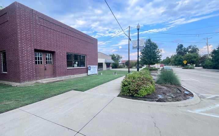Pictures of Office, Special Purpose property located at 527 E Main St, Lewisville, TX 75057 for sales - image #1
