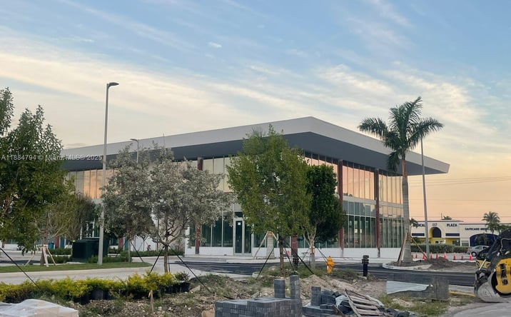 Pictures of Retail, Office property located at 1006 E HALLANDALE BEACH BLVD # 106 #4-106, Hallandale Beach, FL 33009 for sales - image #1