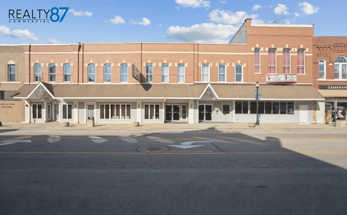 Pictures of Retail property located at 107 S Franklin St, Manchester, IA 52057 for sales - image #1