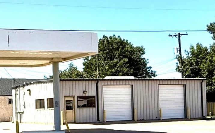 Pictures of Mixed Use, Retail, Self Storage property located at 305 N 9th St, Slaton, TX 79364 for sales - image #1