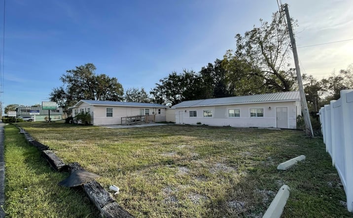 image of property at 1803 SALEM RD Lakeland FL 33803-2549