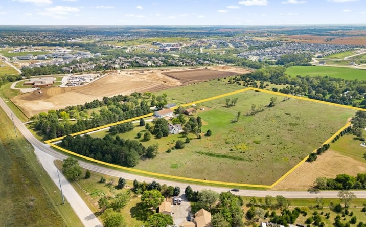 Pictures of Land property located at 21415 W Q Rd, undefined, NE 68022 for sales - image #1