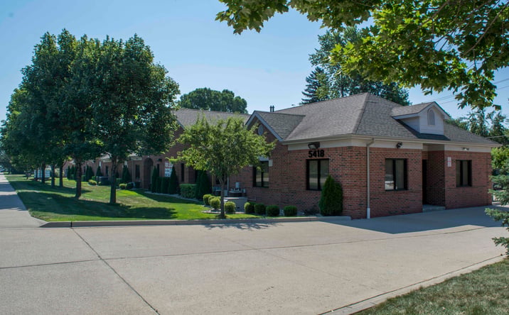 Pictures of Office property located at 5418-5438 Metropolitan Parkway, Suite B, Sterling Heights, MI 48310 for sales - image #1