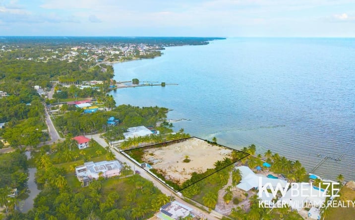 Pictures of Land property located at #Large Seafront Lot San Andres/Ranchito, Miami Beach, BZ 33109 for sales - image #1