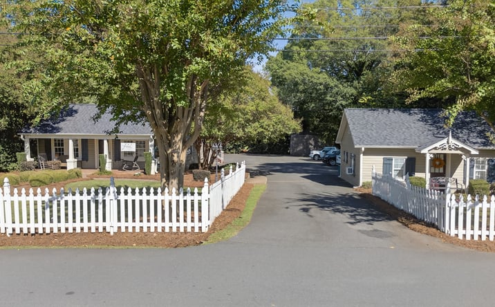 Pictures of Retail, Mixed Use property located at 19428 Zion Ave, Cornelius, NC 28031 for sales - image #1