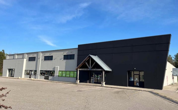 Pictures of Retail property located at 4743 US-10, Ludington, MI 49431 for sales - image #1
