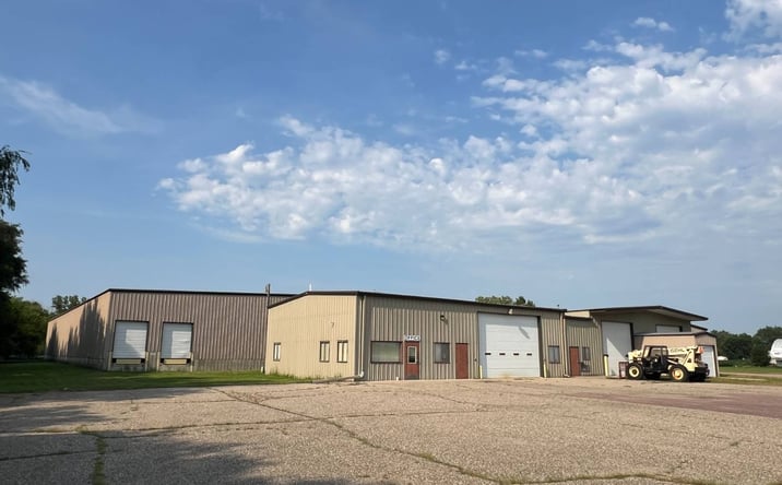 Pictures of Office property located at 3704 E. SD Hwy 50, Yankton, SD 57078 for sales - image #1