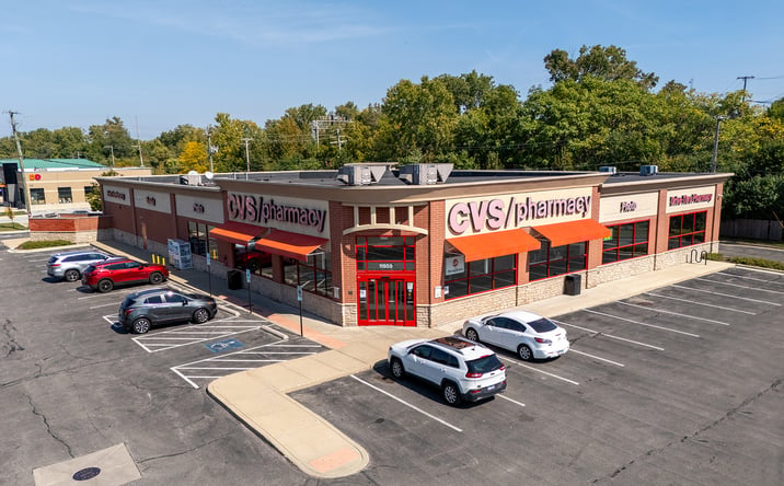 Pictures of Retail property located at 11859 Southwest Hwy, Palos Heights, IL 60463 for sales - image #1