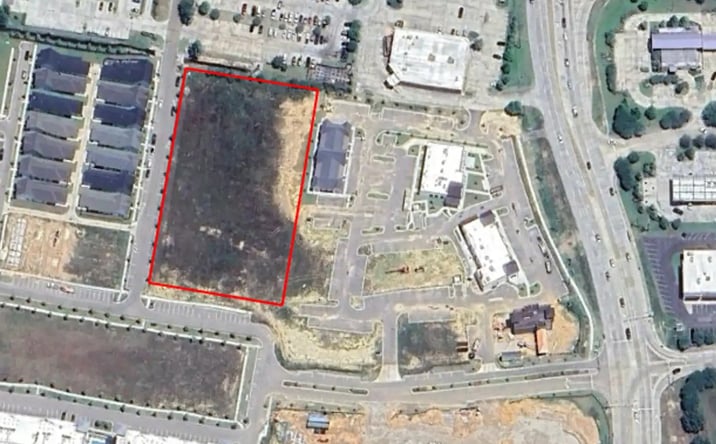 Pictures of Retail property located at 14345 Grand Settlement Blvd, Baton Rouge, LA 70818 for sales - image #1