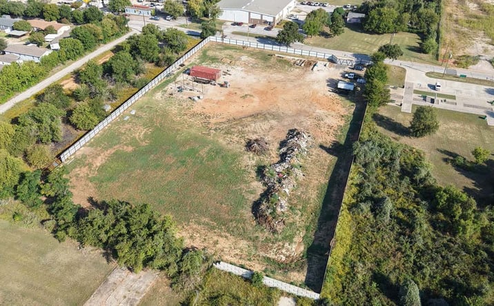 Pictures of Land property located at 11240 Mosier Valley Rd, Euless, TX 76040 for sales - image #1