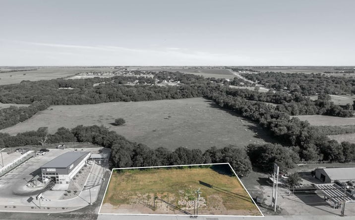 Pictures of Land property located at 529 W McGregor Dr, McGregor, TX 76657 for sales - image #1