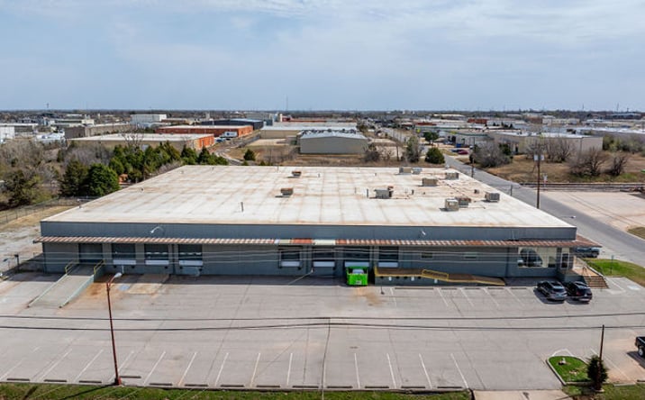 Pictures of Industrial property located at 3300 N Santa Fe Ave, Oklahoma City, OK 73118 for sales - image #1