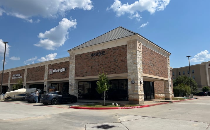 Pictures of Office, Retail property located at 4899 Hwy 6, Missouri City, TX 77459 for sales - image #1