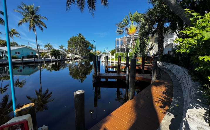 Pictures of Multifamily, Hospitality property located at 3350 Bayshore Dr, Naples, FL 34112 for sales - image #1