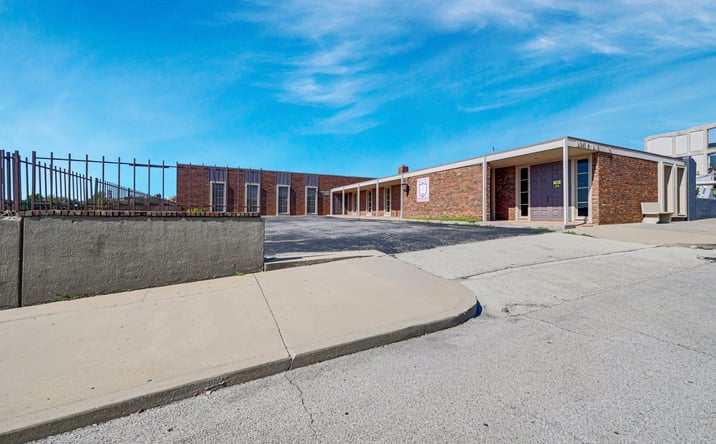 Pictures of Office, Retail property located at 120 S Liberty Street, Independence, MO 64050 for sales - image #1