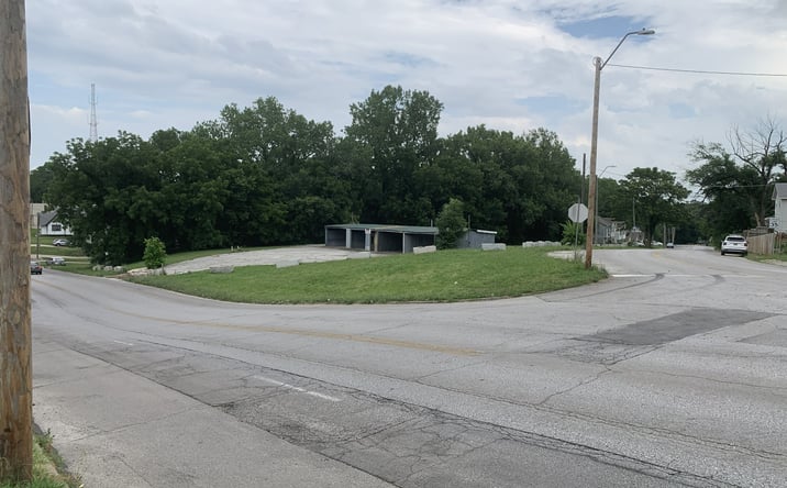 Pictures of Land property located at 4701 E 27th St, Kansas City, MO 64127 for sales - image #1
