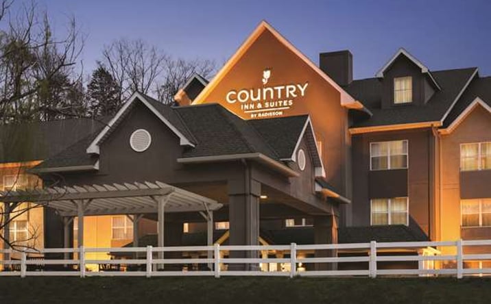Pictures of Hospitality property located at 3725 Modern Industries Pkwy, Chattanooga, TN 37419 for sales - image #1