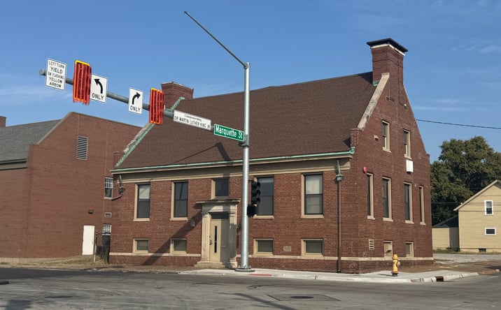 Pictures of Office property located at 1202 W 3rd St, Davenport, IA 52802 for sales - image #1