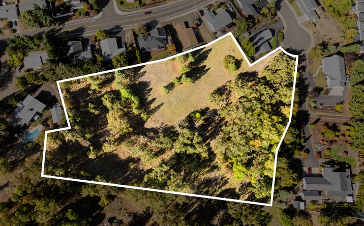 Pictures of Land property located at 1219 Junker Ave, Roseburg, OR 97470 for sales - image #1