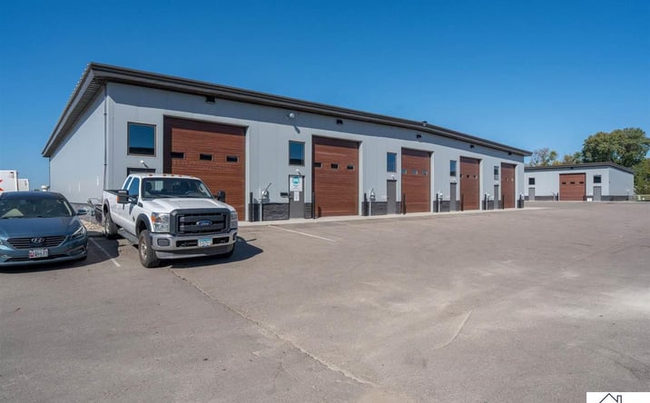 Pictures of Retail, Industrial property located at 3021 F Evergreen Trail, Mankato, MN 56001 for sales - image #1