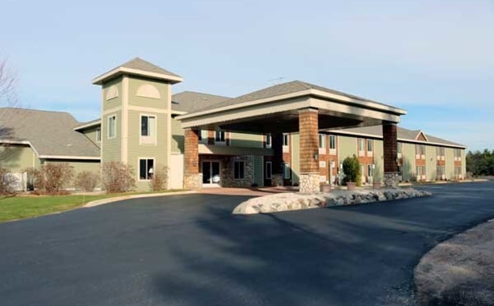 Pictures of Hospitality property located at 1600 US-31, Pellston, MI 49769 for sales - image #1