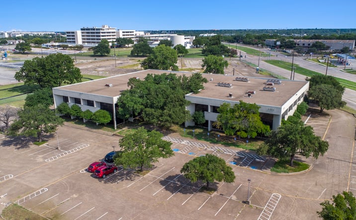 Pictures of Office property located at 4221 S Walton Walker Blvd, Dallas, TX 75236 for sales - image #1