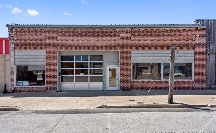 Pictures of Mixed Use property located at 125 N Main Street, Wagoner, OK 74467 for sales - image #1