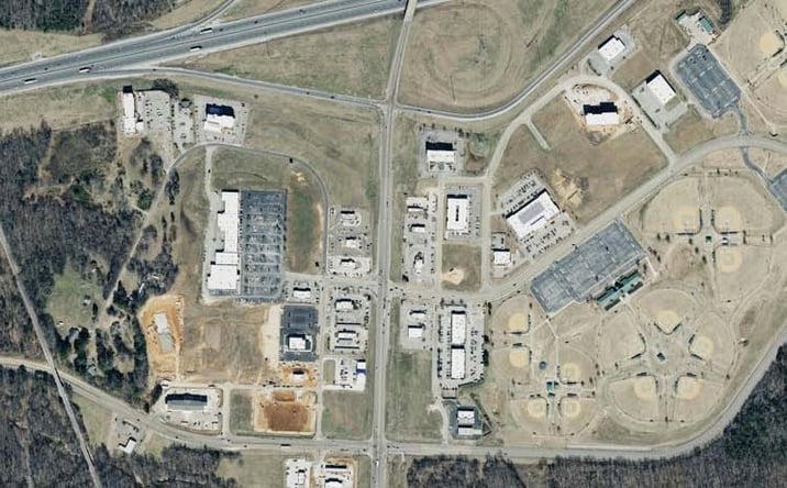 Pictures of Retail, Mixed Use property located at Bancorpsouth Pkwy, Jackson, TN 38305 for sales - image #1