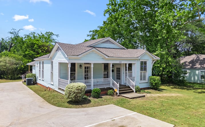Pictures of Office property located at 1009 N Pacific St, Mineola, TX 75773 for sales - image #1
