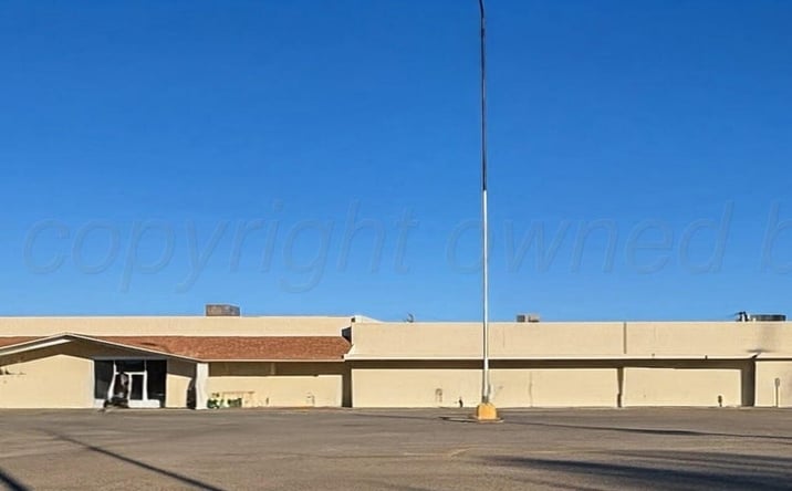 Pictures of Retail property located at 913 S Ash St, Perryton, TX 79070 for sales - image #1