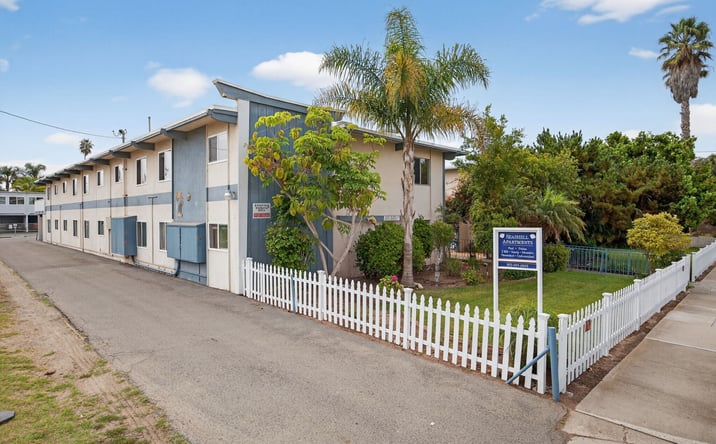 Pictures of Multifamily property located at 180 Holly Ave, Carpinteria, CA 93013 for sales - image #1