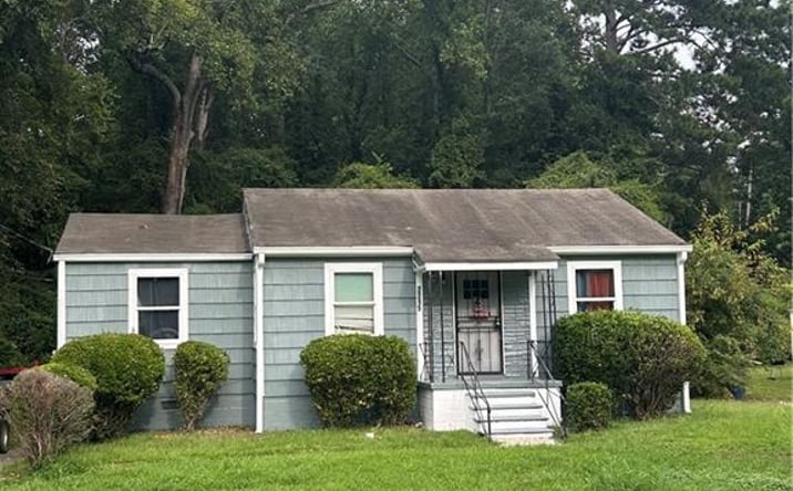 Pictures of Multifamily property located at 2215 Penelope St NW, Atlanta, GA 30314 for sales - image #1